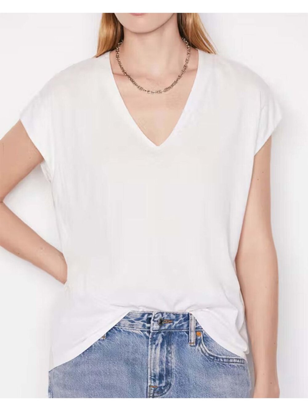 Frame Blanc Le Mid Rise V Neck Tee